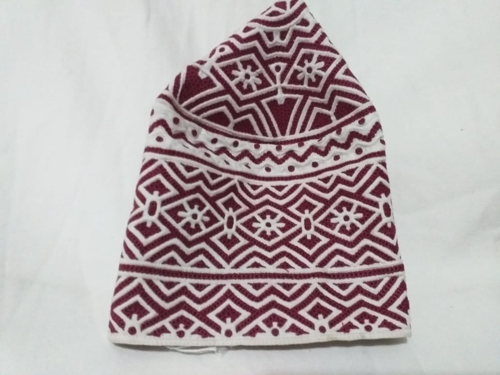 Stylish and Cultural Omani Kumma Cap with Computer Embroidery