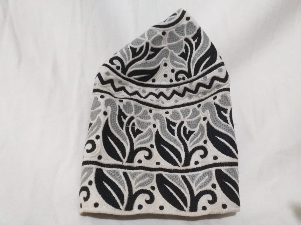 Sophisticated Style Omani Cap with Computer Embroidery