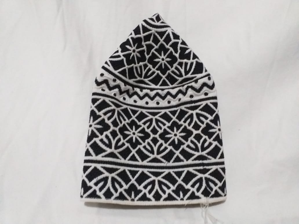 Everyday Luxury: Computer Embroidered Omani Kumma