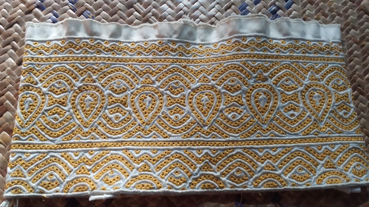 Elegant Handmade Omnai Kumma,Omani Heritage