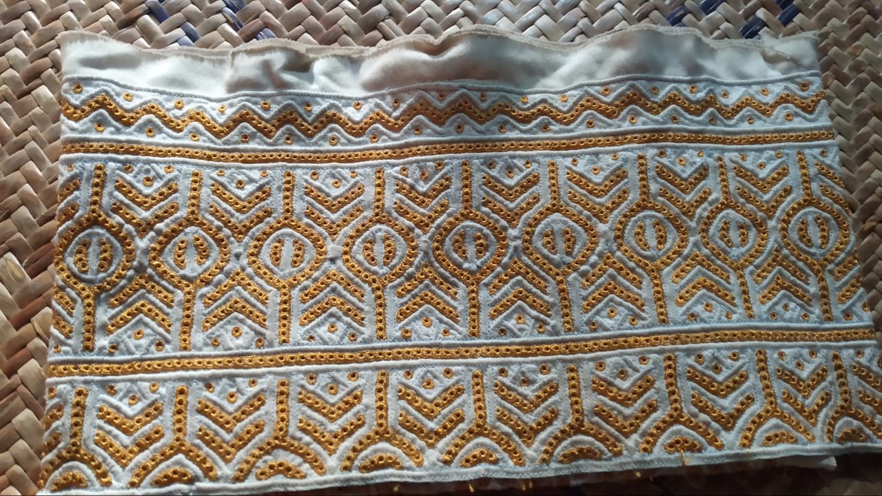 Handmade Omnai Kumma, True Omani Craft