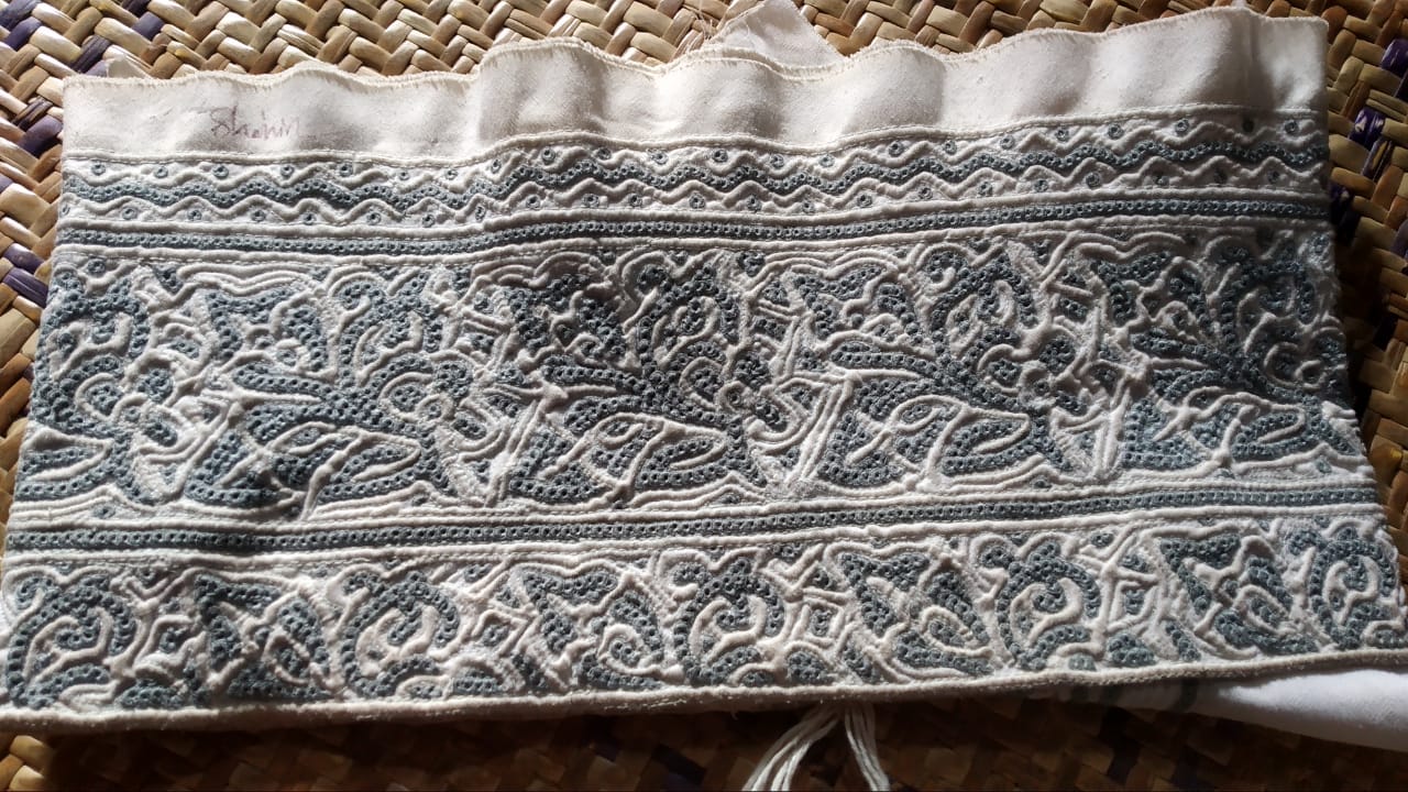 Special Omnai Handmade Kumma , Precision in Every Thread