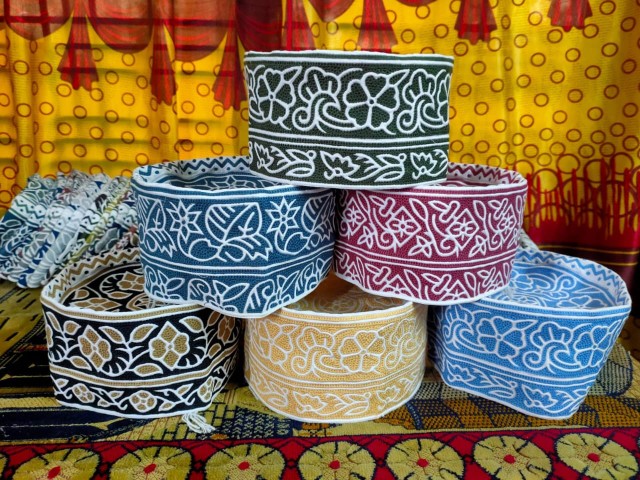 Traditional Omani Kumma Topi , Omnani Computer Embroidery