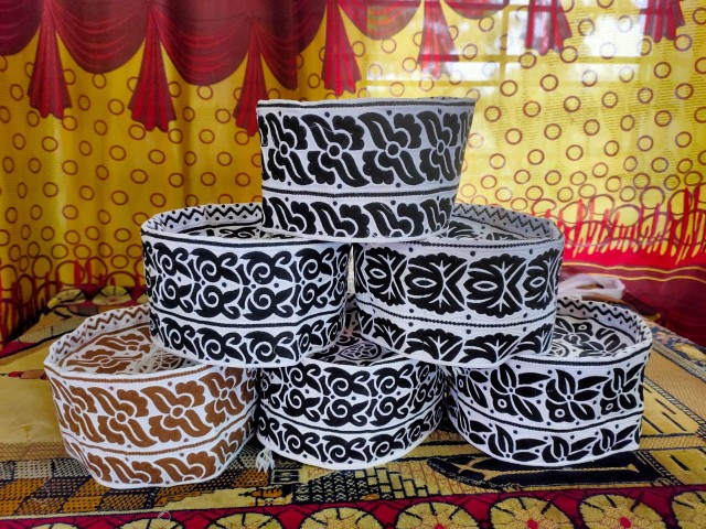 Omani Style Topi , Omnani Cap with Fine Computer Embroidery