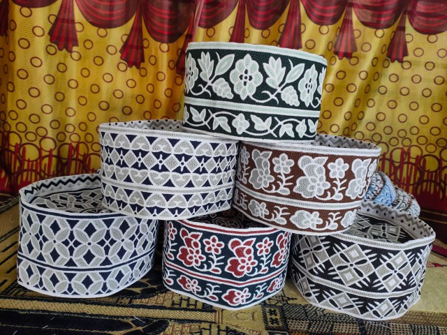 Computer Embroidered Omani Cap ,Topi Kumma for Men