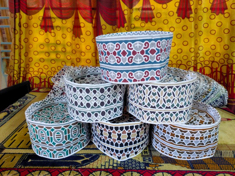 Premium Omani Prayer Cap, Comfortable Computer Topi