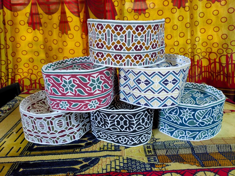 High-Quality Omani Computer Cap Topi Kumma ,Long-Lasting Wear