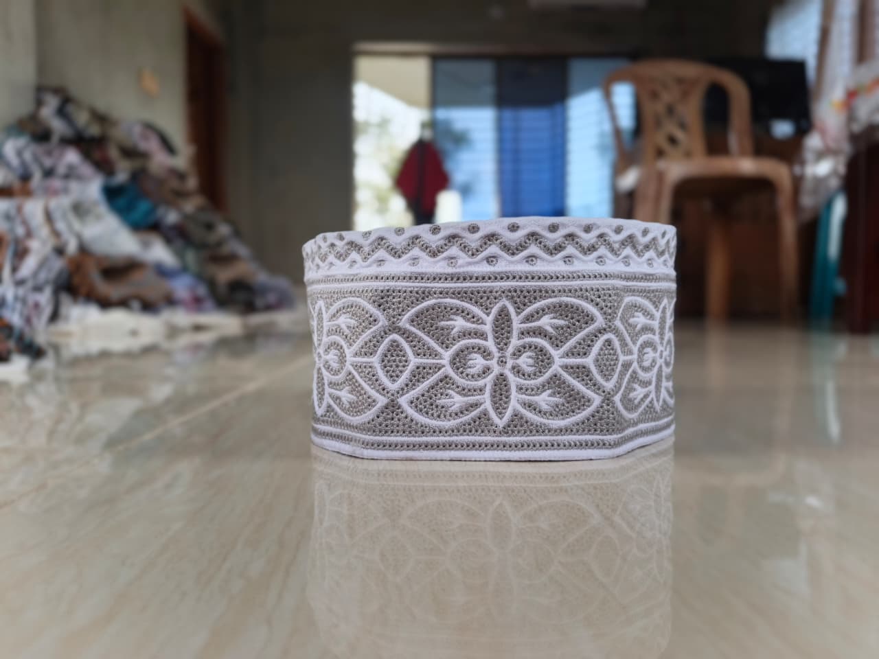 Designer White Omani Kumma