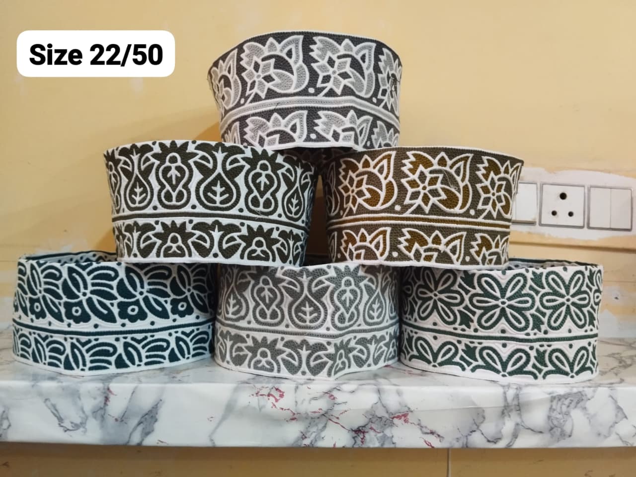 Classic Omani Kumma with Detailed Computer Embroidery