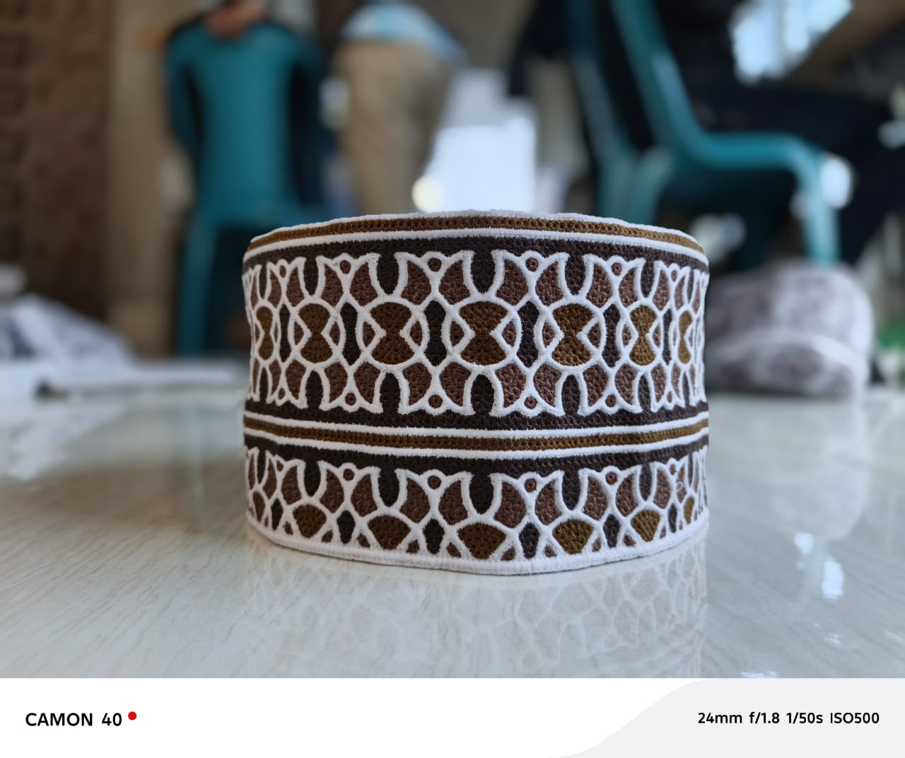 Premium White Omani Kumma Cap with Elegant Embroidery