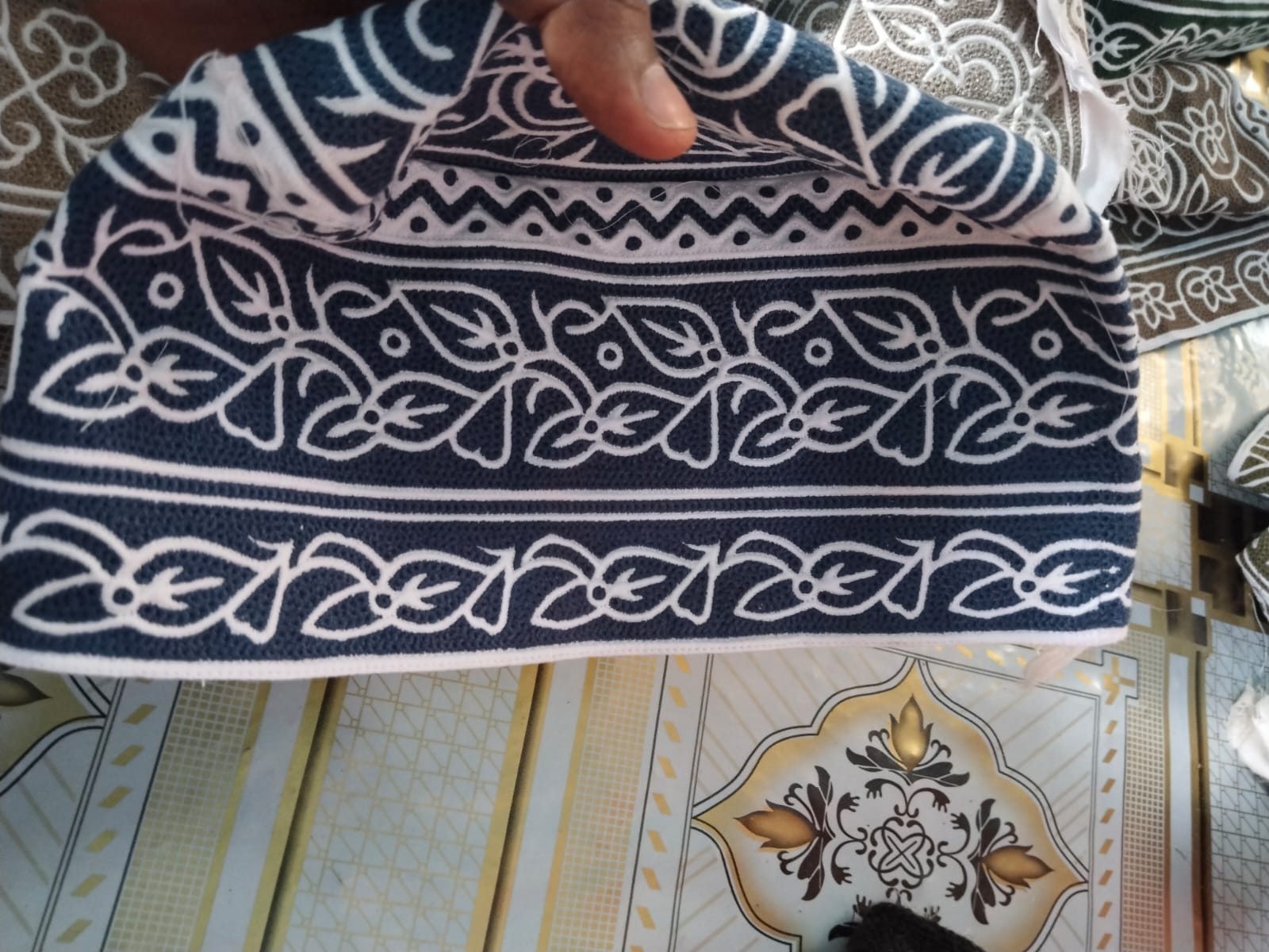 Best Selling White Omani Cap with Fine Traditional Embroidery