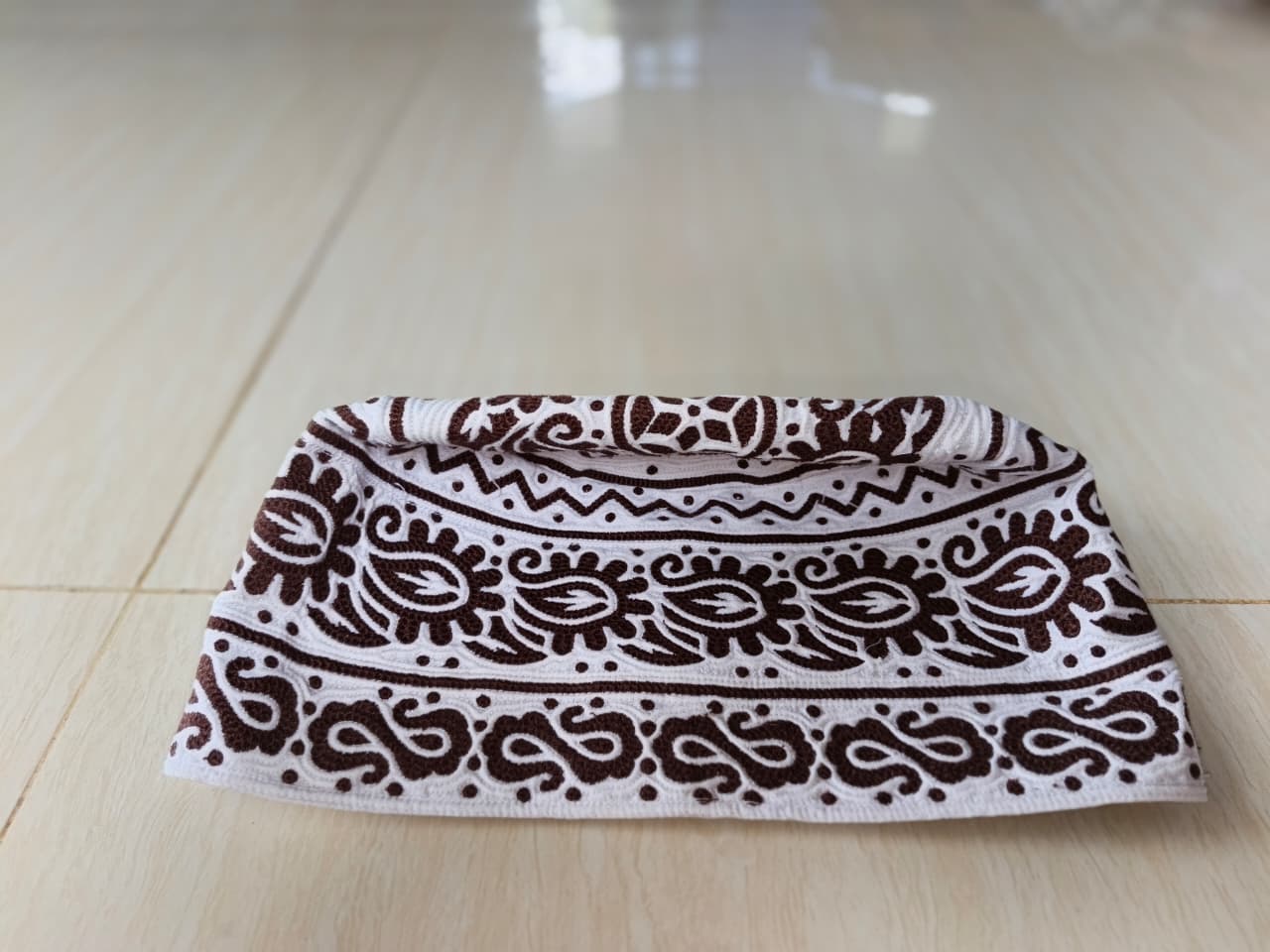 High Quality White Omani Cap for Islamic Traditional Wear