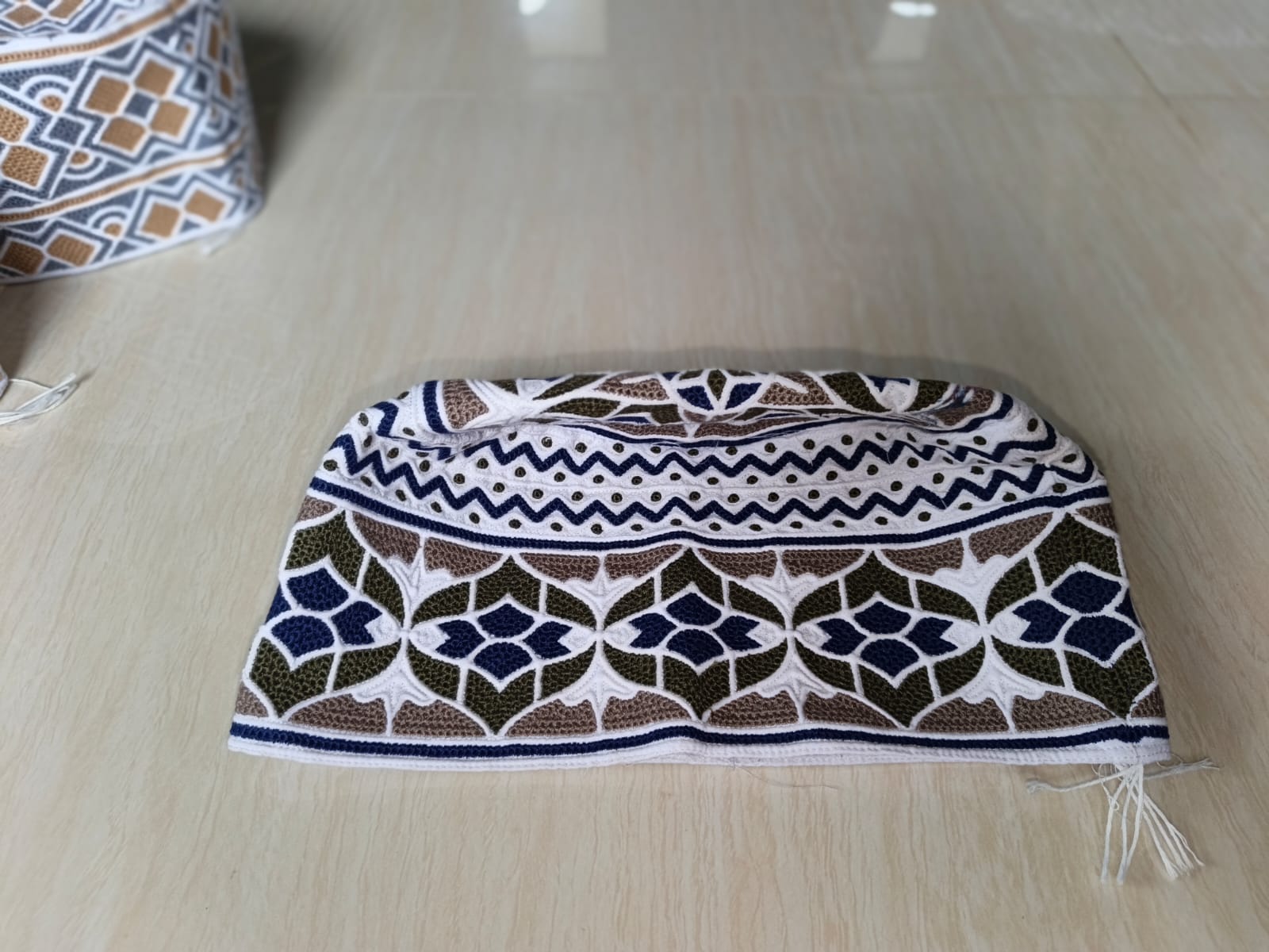 Stylish New Omani Kumma with Traditional Appeal