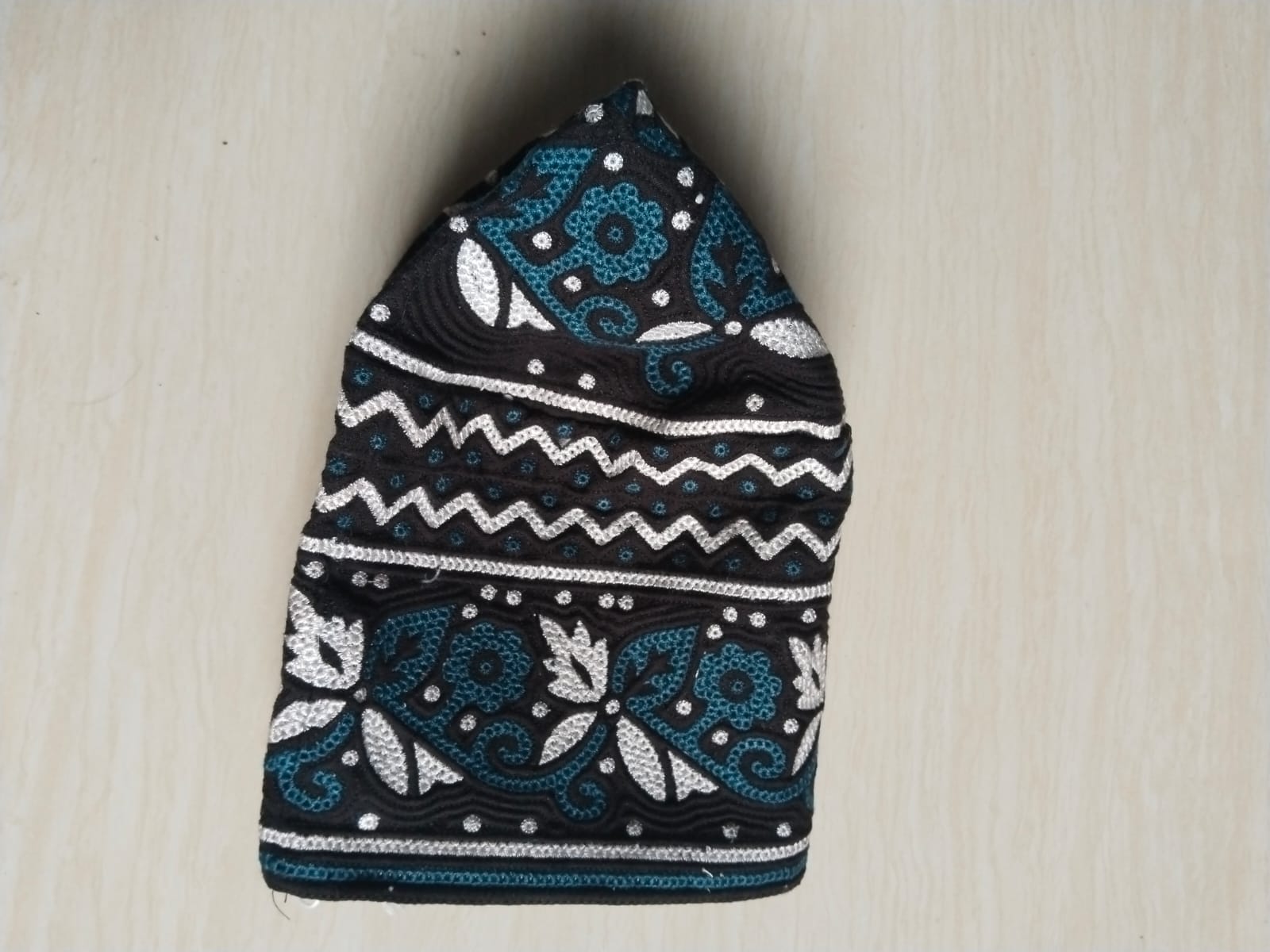 Omani Kumma Cap for Men Wholesale – Traditional Islamic Prayer Cap
