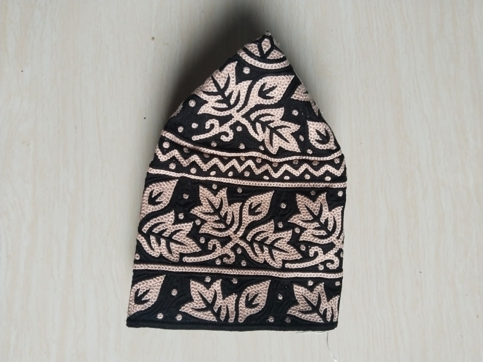 White Embroidered Omani Kumma Cap Wholesale