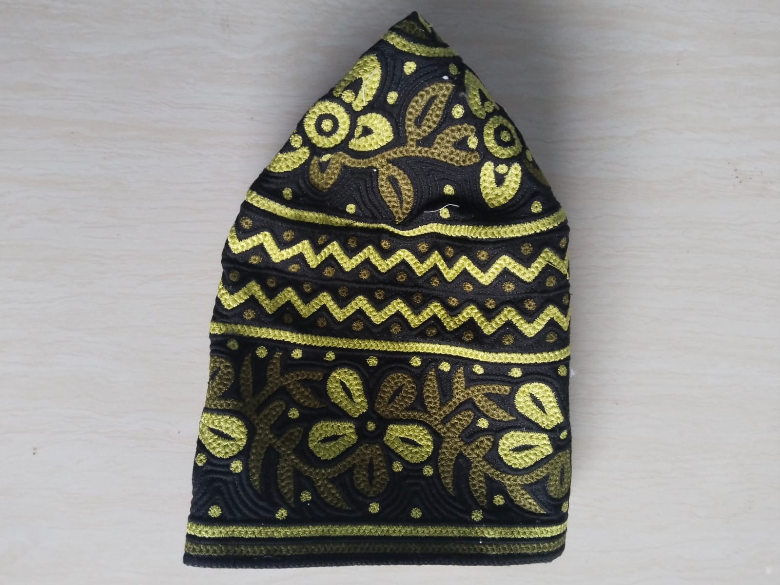Classic Omani Kumma Cap for Wholesale Buyers
