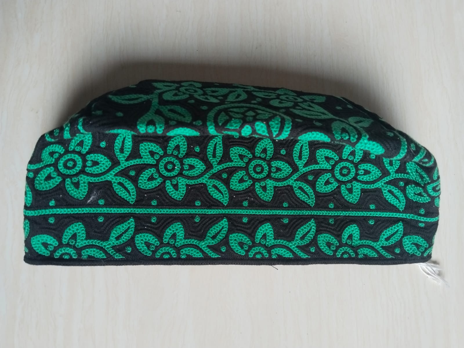 Black Traditional Omani Cap Wholesale – Classic Kumma Style