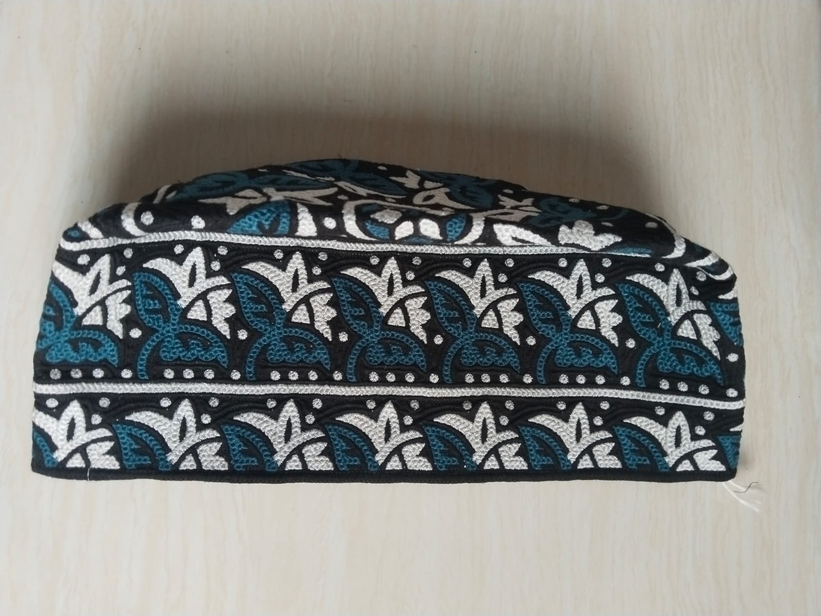 Black Omani Islamic Cap Wholesale – Elegant Muslim Kumma